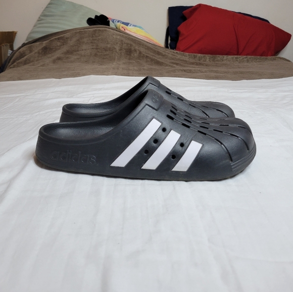 Adidas Adilette Clog Sandals - Picture 1 of 6